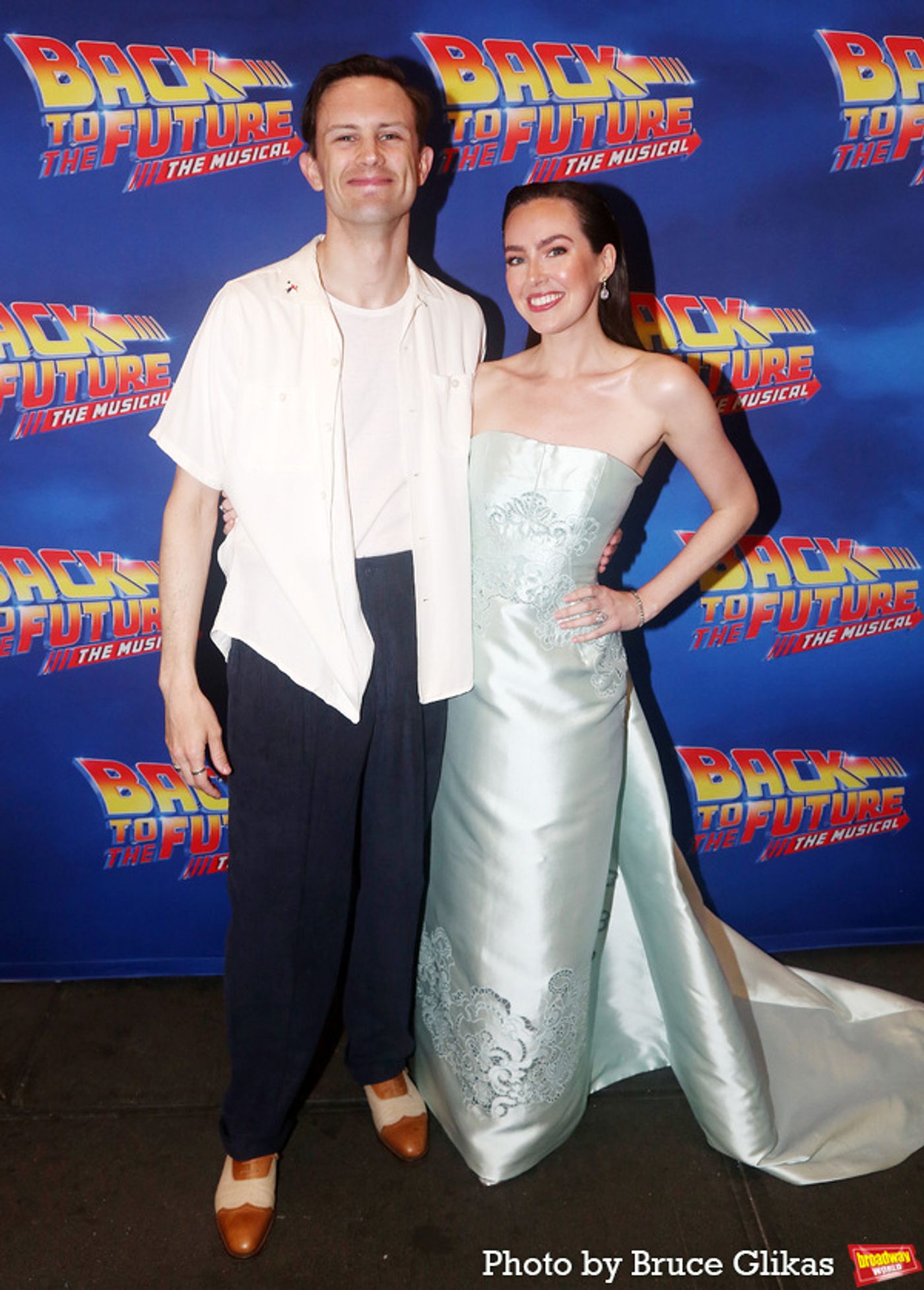 Photos: The Cast of BACK TO THE FUTURE Walks The Red Carpet For Their Gala Performance  Image