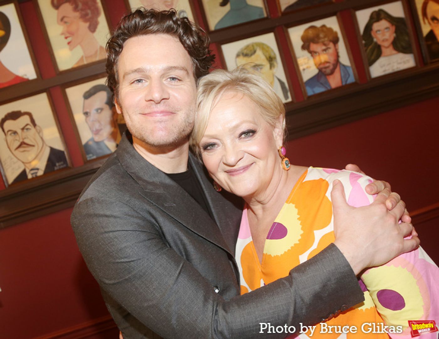 Photos: Jonathan Groff and Friends Celebrate New Sardi's Caricature  Image
